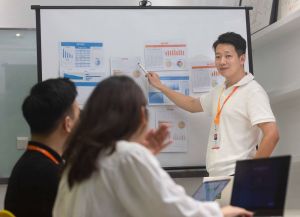 企业KY.COM策略的实施步骤与建议